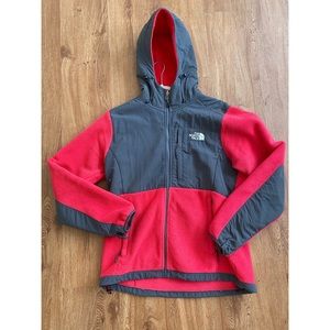 The NorthFace women’s jacket